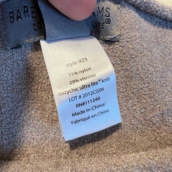 BAREFOOT DREAMS CozyChic Ultra Lite Poncho, OS Plus in Beach Rock - Picture 5 of 9